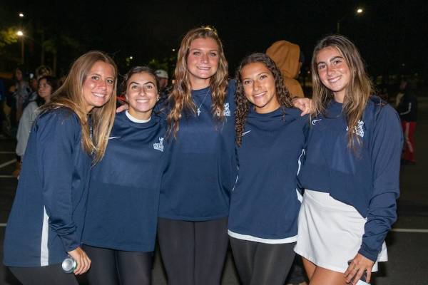 Group of CSU girls Soccer players